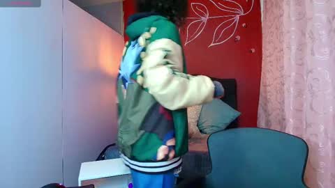 Zia Green online show from March 4, 2025, 12:01 pm