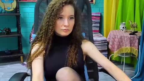 zianichols online show from February 24, 2025, 2:26 pm