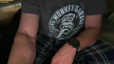 Snapshot of zimmy22 chatting on April 8, 2026, 9:53 am Zimmy22 online show from April 8, 2026, 9:53 am