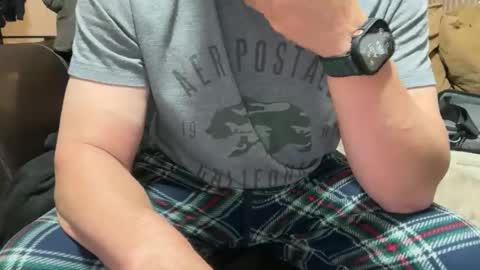 Snapshot of zimmy22 chatting on April 9, 2026, 10:31 am Zimmy22 online show from April 9, 2026, 10:31 am