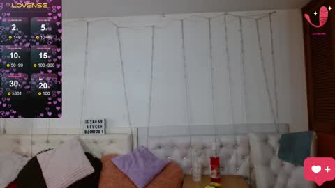 Snapshot of zion_bora chatting on January 22, 2025, 3:20 am Zion Bora online show from January 22, 2025, 3:20 am