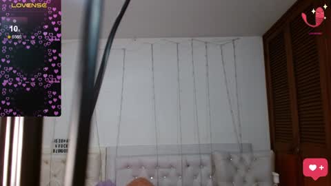 Snapshot of zion_bora chatting on January 22, 2025, 10:50 am Zion Bora online show from January 22, 2025, 10:50 am