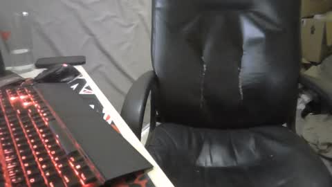 zkraston11 online show from December 12, 2024, 5:42 am