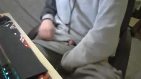 zkraston11 online show from December 18, 2024, 7:15 am