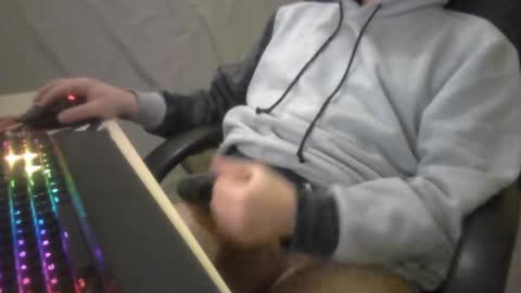 zkraston11 online show from January 12, 2025, 5:56 am