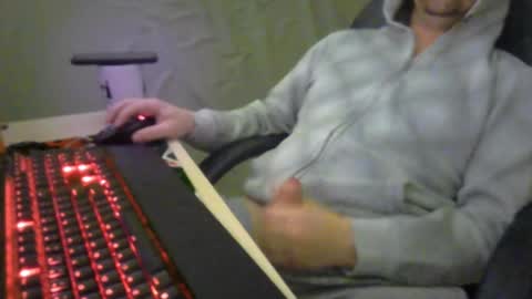 zkraston11 online show from March 10, 2025, 4:03 pm