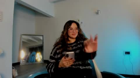 zoe_dear online show from May 14, 2026, 9:27 am