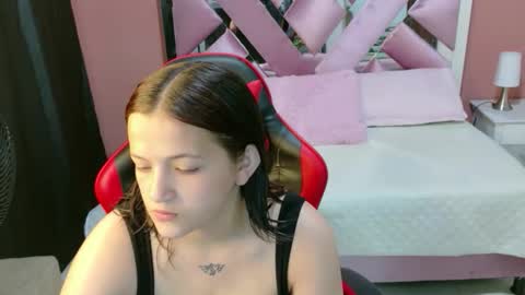 Snapshot of zoe_green01 chatting on March 28, 2026, 11:43 am zoe online show from March 28, 2026, 11:43 am