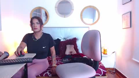 zoe_hecate online show from March 9, 2026, 11:09 pm