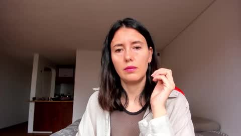 ZOE online show from October 6, 2025, 7:44 pm