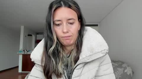 ZOE online show from April 3, 2026, 10:08 pm