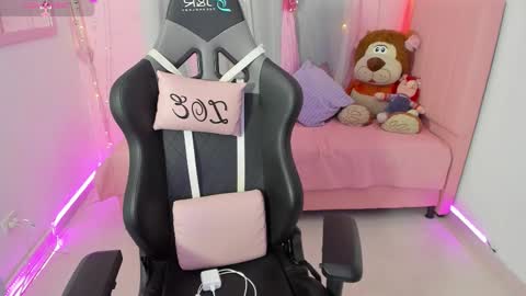 zoe_sullivan_ online show from September 27, 2025, 10:20 am