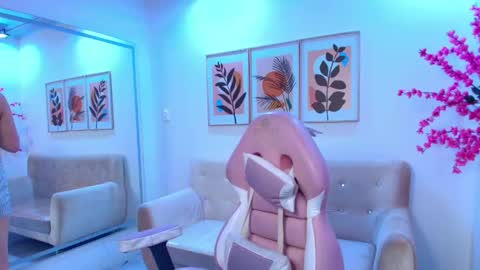 Zoe online show from April 21, 2026, 11:27 am