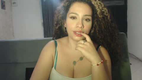 zoe tai online show from April 15, 2026, 11:16 pm