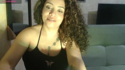 Snapshot of zoe_tai chatting on May 20, 2026, 1:01 am zoe tai online show from May 20, 2026, 1:01 am