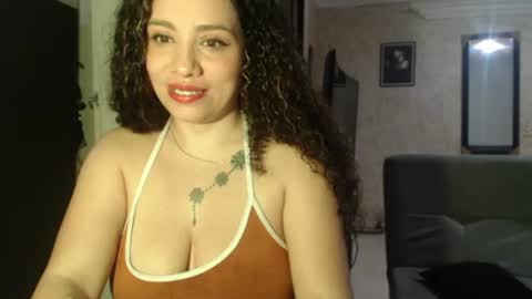 Snapshot of zoe_tai chatting on July 6, 2026, 5:59 am zoe tai online show from July 6, 2026, 5:59 am