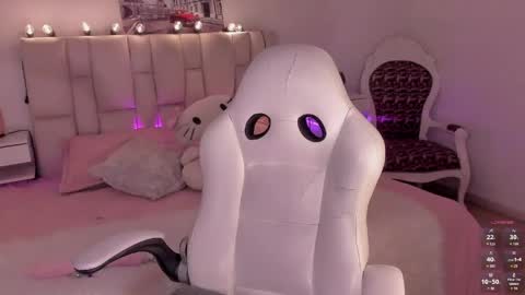 Snapshot of zoe_turnner_18 chatting on May 19, 2026, 11:38 am Zoe online show from May 19, 2026, 11:38 am