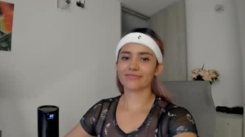 Snapshot of zoe_wattson chatting on June 25, 2026, 2:22 am Zoe online show from June 25, 2026, 2:22 am