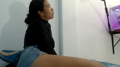 ZOE online show from May 26, 2026, 1:23 am