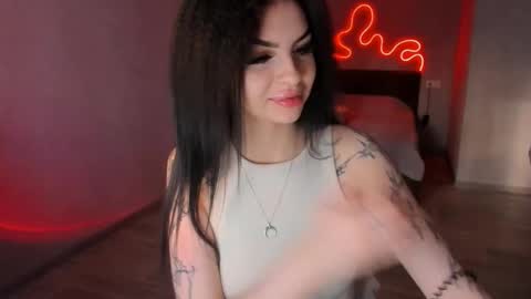 zoedrift online show from October 31, 2025, 12:06 pm