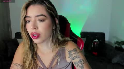  zoee jackson online show from November 15, 2025, 8:22 am