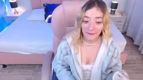 Snapshot of zoee_joness chatting on June 30, 2026, 2:56 am zoe online show from June 30, 2026, 2:56 am