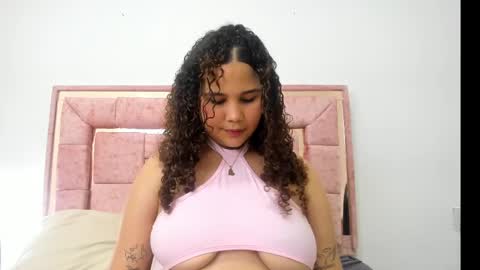 zoee online show from February 28, 2025, 6:54 am