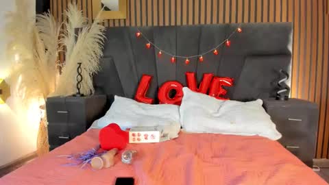 Zoeh online show from February 15, 2026, 9:22 pm