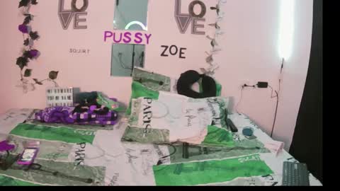 zoejackson723294 online show from November 10, 2025, 6:07 pm