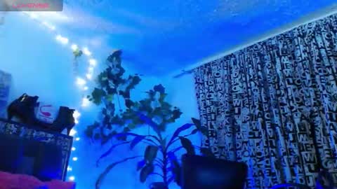 zoemi online show from January 11, 2025, 4:27 am