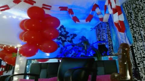 zoemi online show from February 28, 2025, 3:59 am