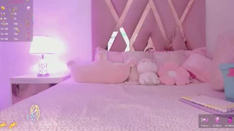 Antonella Kim online show from September 20, 2025, 2:40 pm