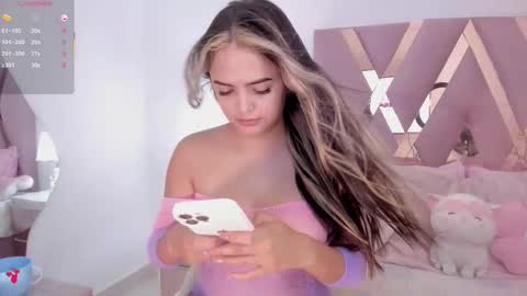 Antonella Kim online show from October 11, 2025, 2:48 pm