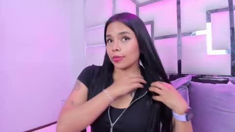 ZoeSwam online show from February 5, 2026, 2:54 pm