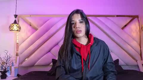 Zoe online show from March 21, 2026, 12:43 pm