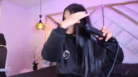 Zoe online show from March 31, 2026, 12:49 pm