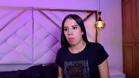 Zoe online show from May 11, 2026, 4:04 pm