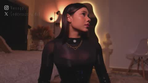 zoevidal_ online show from March 9, 2026, 12:20 pm