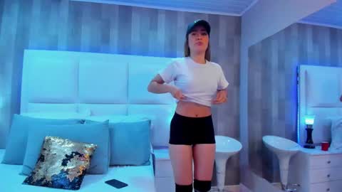 ZoeWilliis online show from October 18, 2025, 12:39 pm