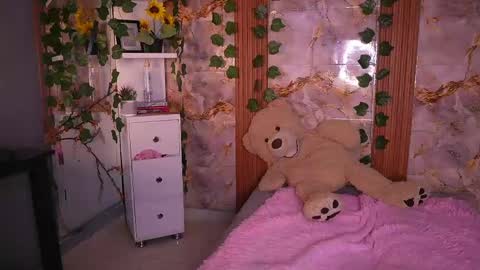 Snapshot of zoey_fox_ chatting on May 21, 2026, 1:34 am zoey fox online show from May 21, 2026, 1:34 am