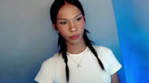 Snapshot of zoeygorgeous19 chatting on May 13, 2026, 8:49 pm zoey online show from May 13, 2026, 8:49 pm