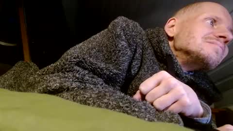 zolexthomas online show from December 9, 2024, 4:05 pm