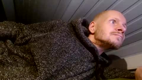 zolexthomas online show from December 18, 2024, 3:55 pm