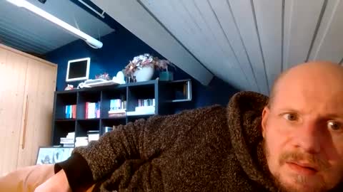 zolexthomas online show from January 3, 2025, 2:08 pm