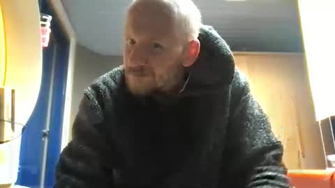 zolexthomas online show from February 9, 2026, 2:10 pm