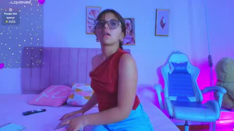 Snapshot of zoow_bluussh chatting on February 26, 2026, 12:15 pm Zoe online show from February 26, 2026, 12:15 pm