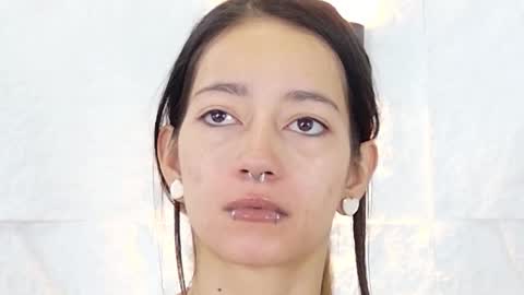 Violeta online show from November 5, 2025, 12:27 pm