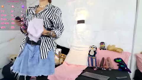 Violeta online show from November 28, 2025, 11:46 am