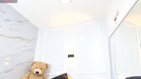 Violeta online show from February 13, 2026, 12:12 pm