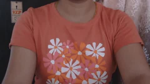 Snapshot of zoya_4u chatting on July 8, 2026, 6:18 am Zoya online show from July 8, 2026, 6:18 am